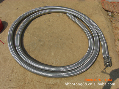 河北博通 专业制造不锈钢法兰金属软管总成，助力石化设备安全运行